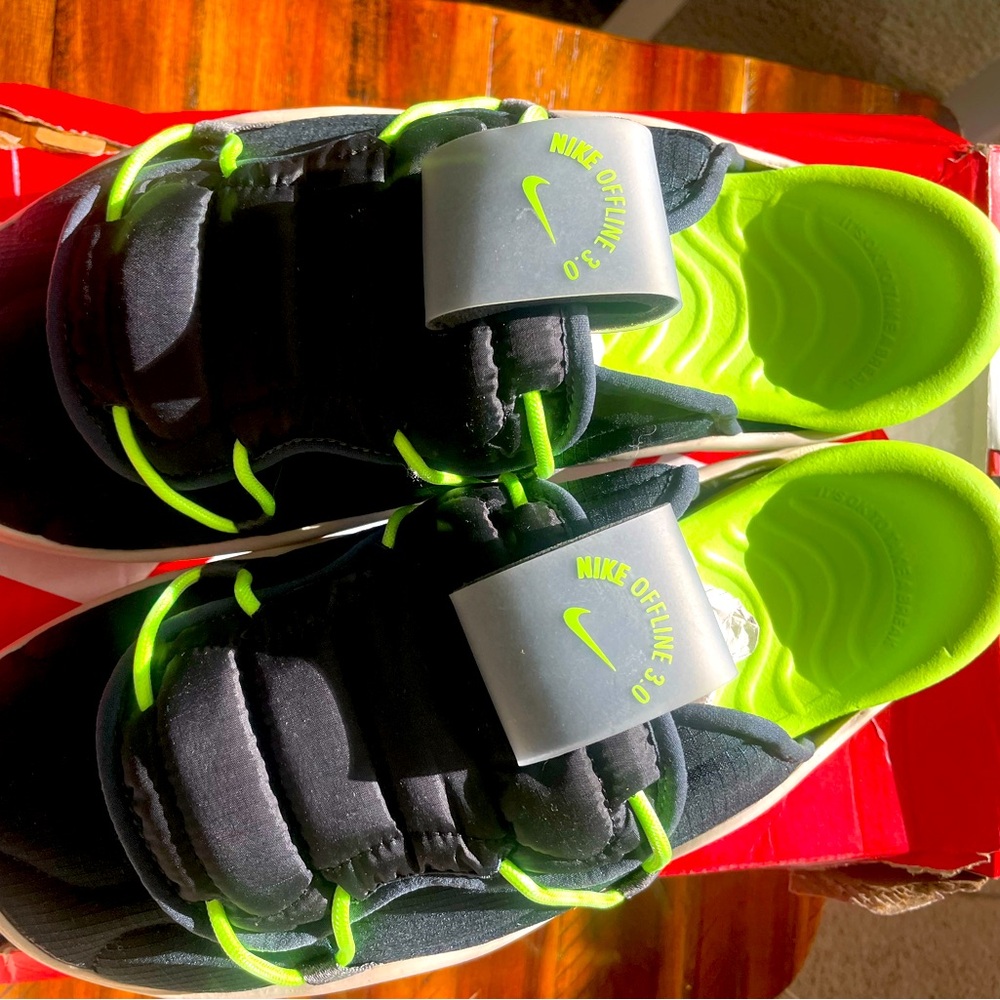 BRAND NEW Nike offline 3.0. Size 12